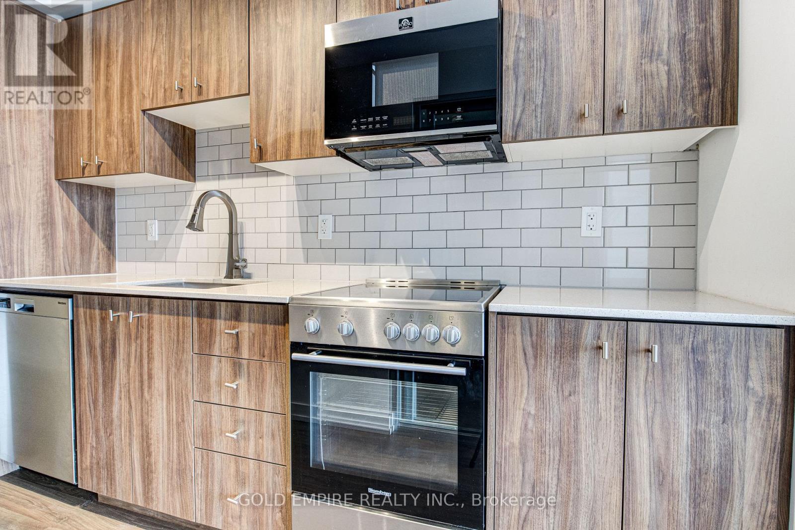 #2905 15 WELLINGTON STREET S - 7
