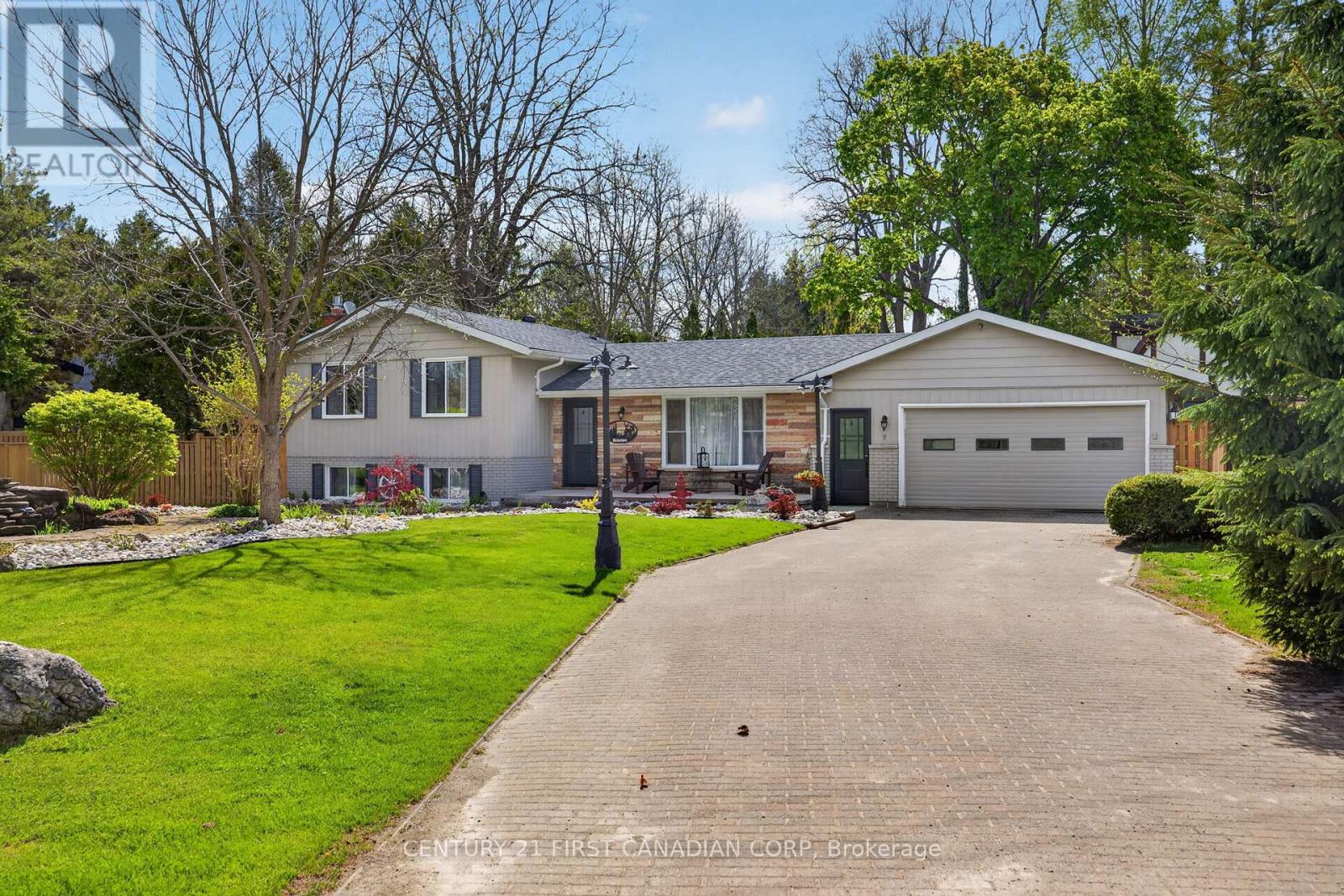 10383 ILDERTON ROAD - 1
