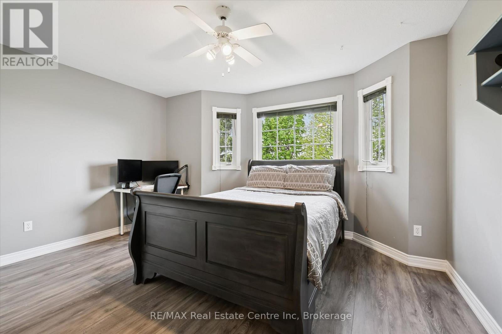 124 GIBBONS DRIVE - 22