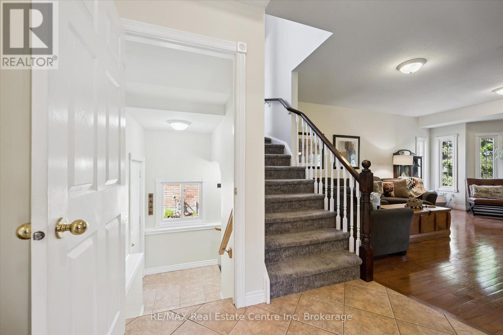 124 GIBBONS DRIVE - 29