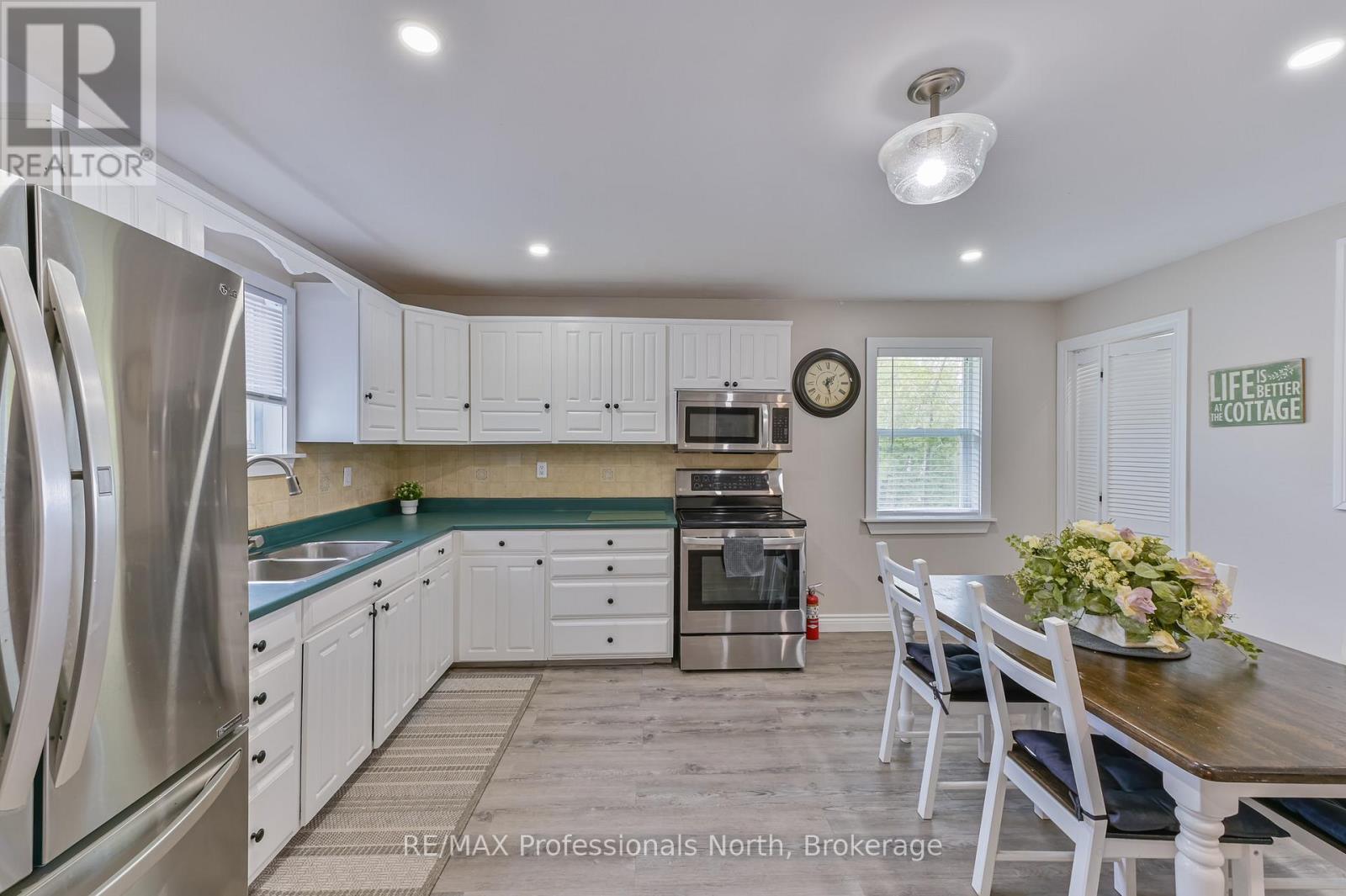 1031 LODGE LANE - 11