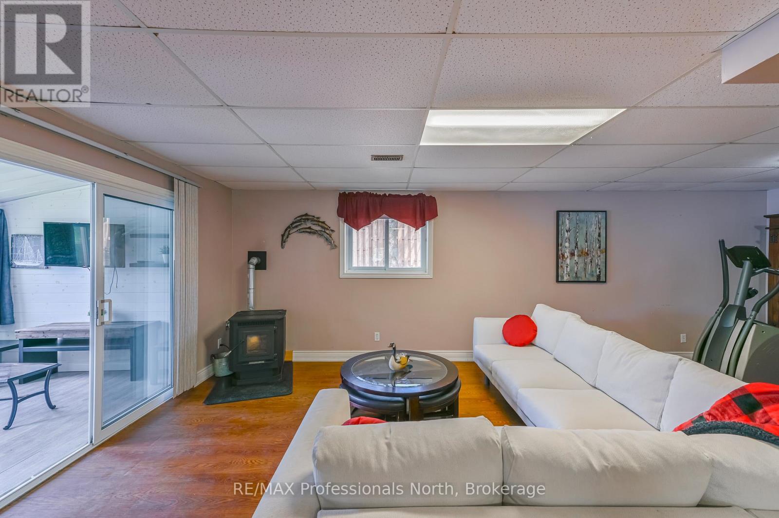 1031 LODGE LANE - 33