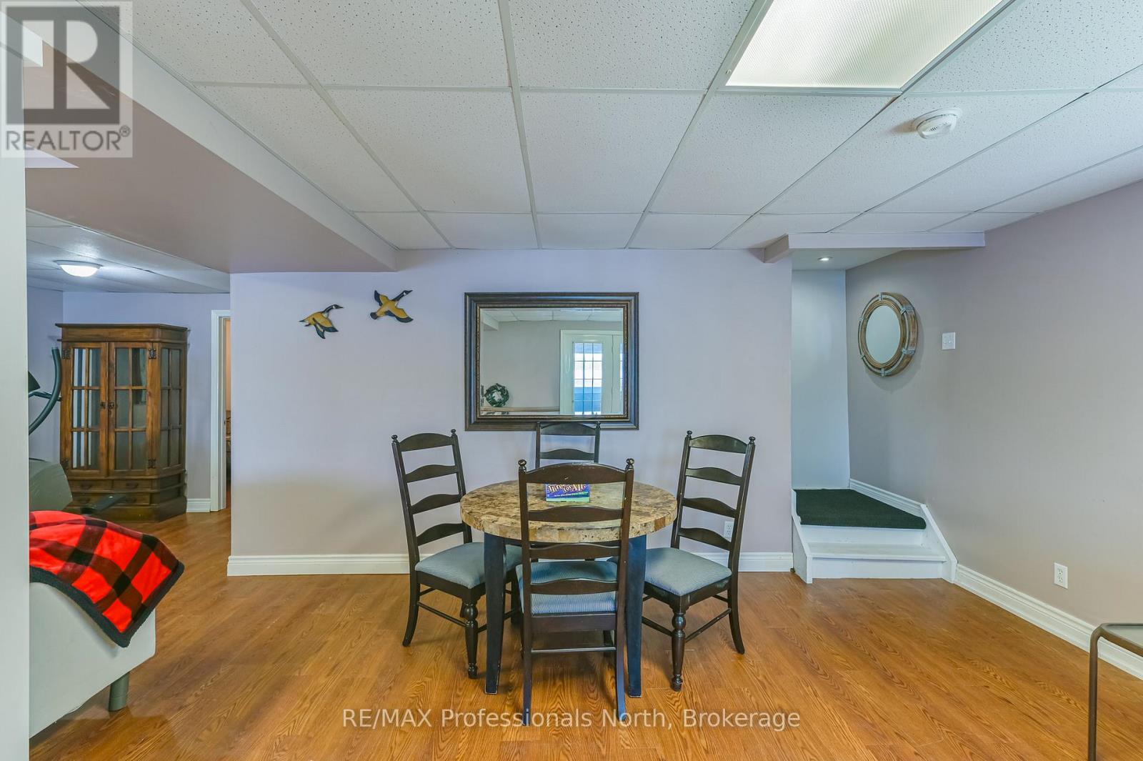 1031 LODGE LANE - 35