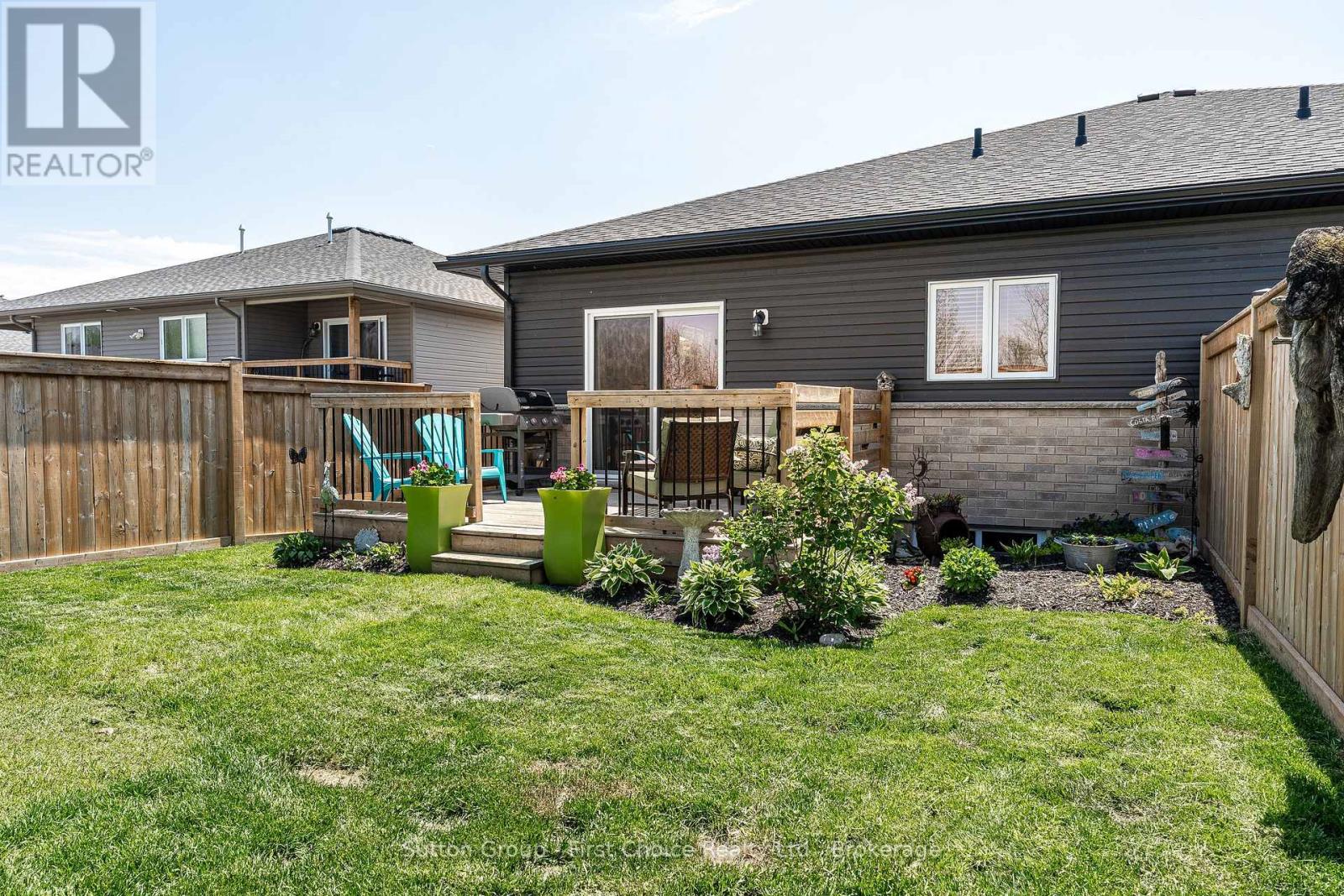 135 EGAN AVENUE - 24