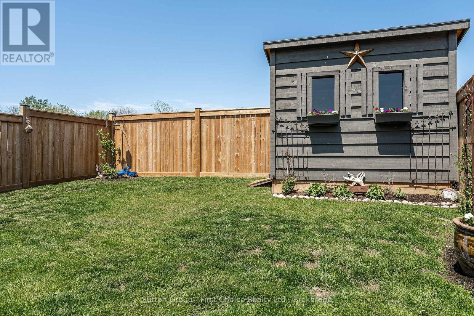 135 EGAN AVENUE - 26