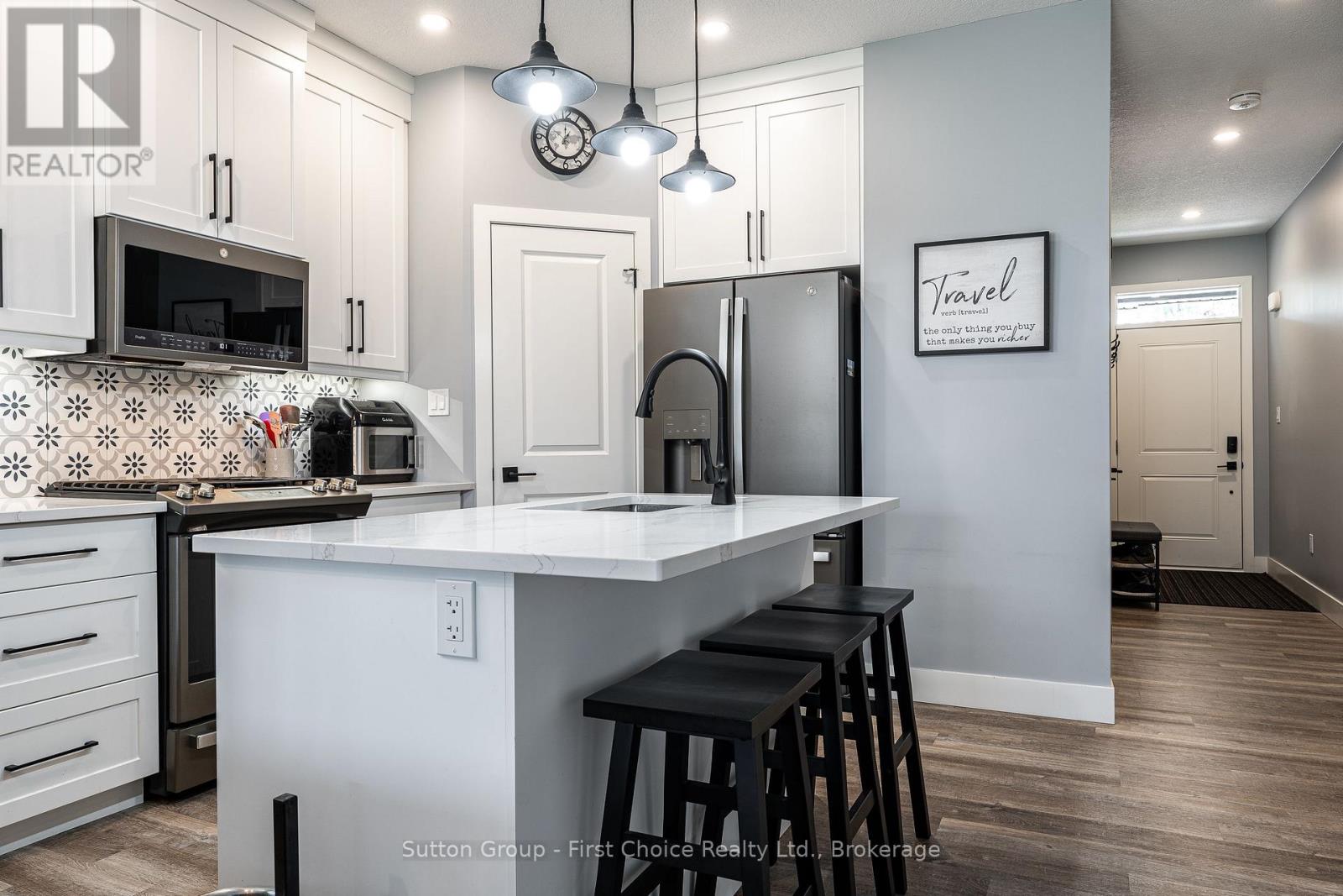 135 EGAN AVENUE - 8