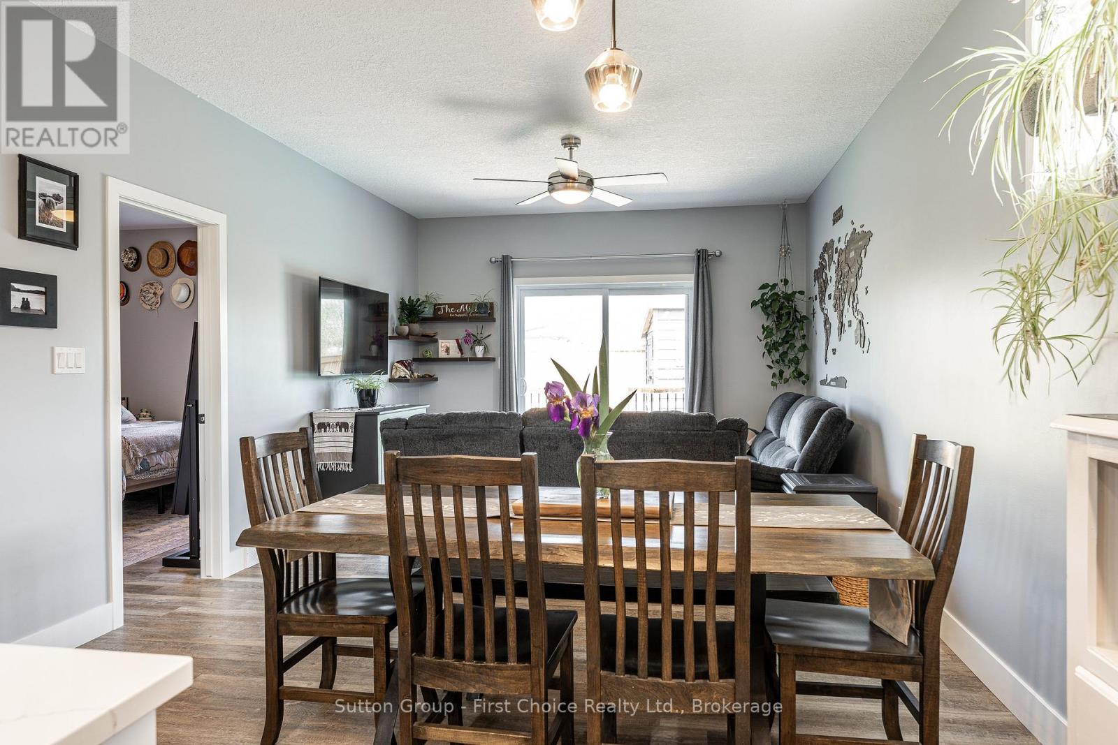 135 EGAN AVENUE - 9