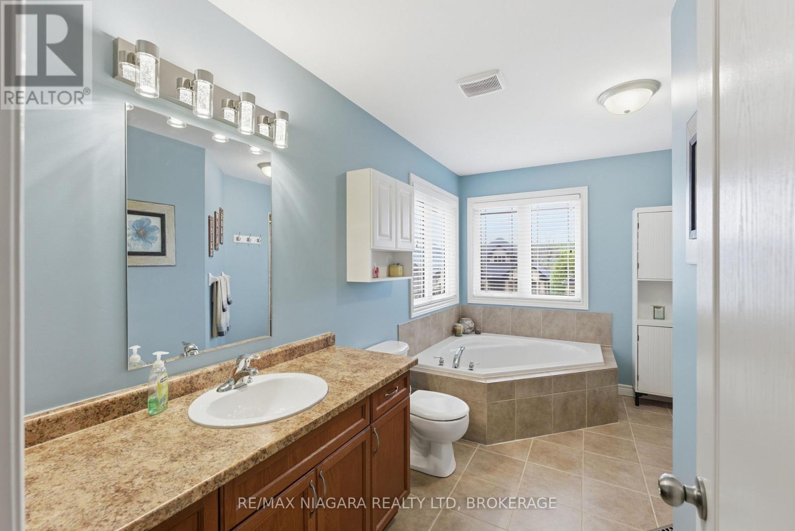 4099 HIGHLAND PARK DRIVE - 25