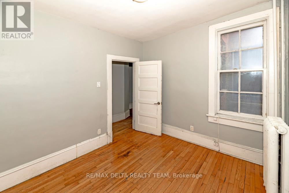 225 ST. PATRICK STREET - 12