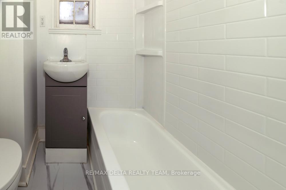 225 ST. PATRICK STREET - 13