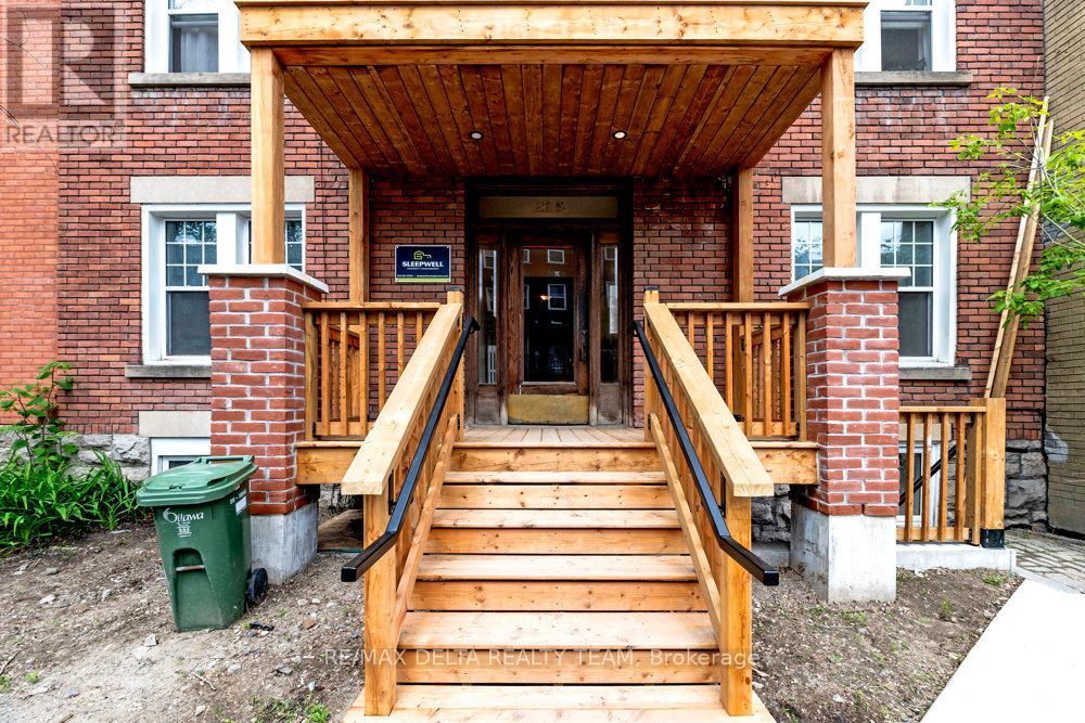 225 ST. PATRICK STREET - 8
