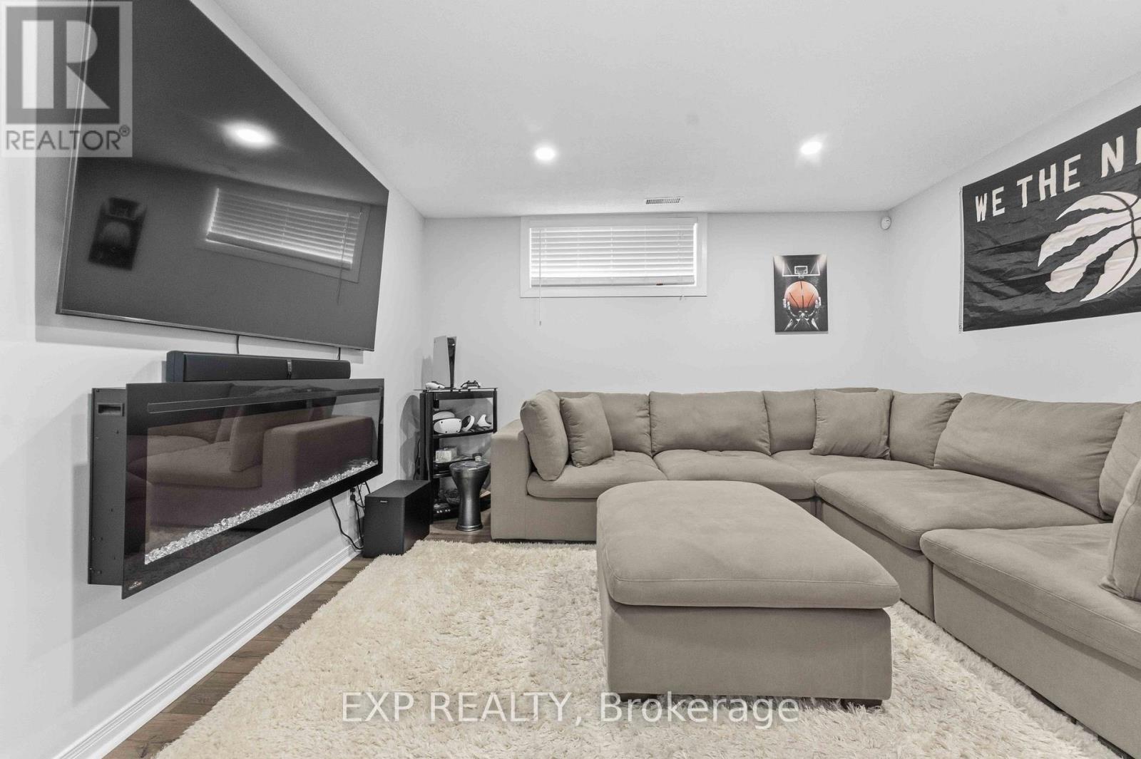 1132 ROCKY HARBOUR CRESCENT - 37