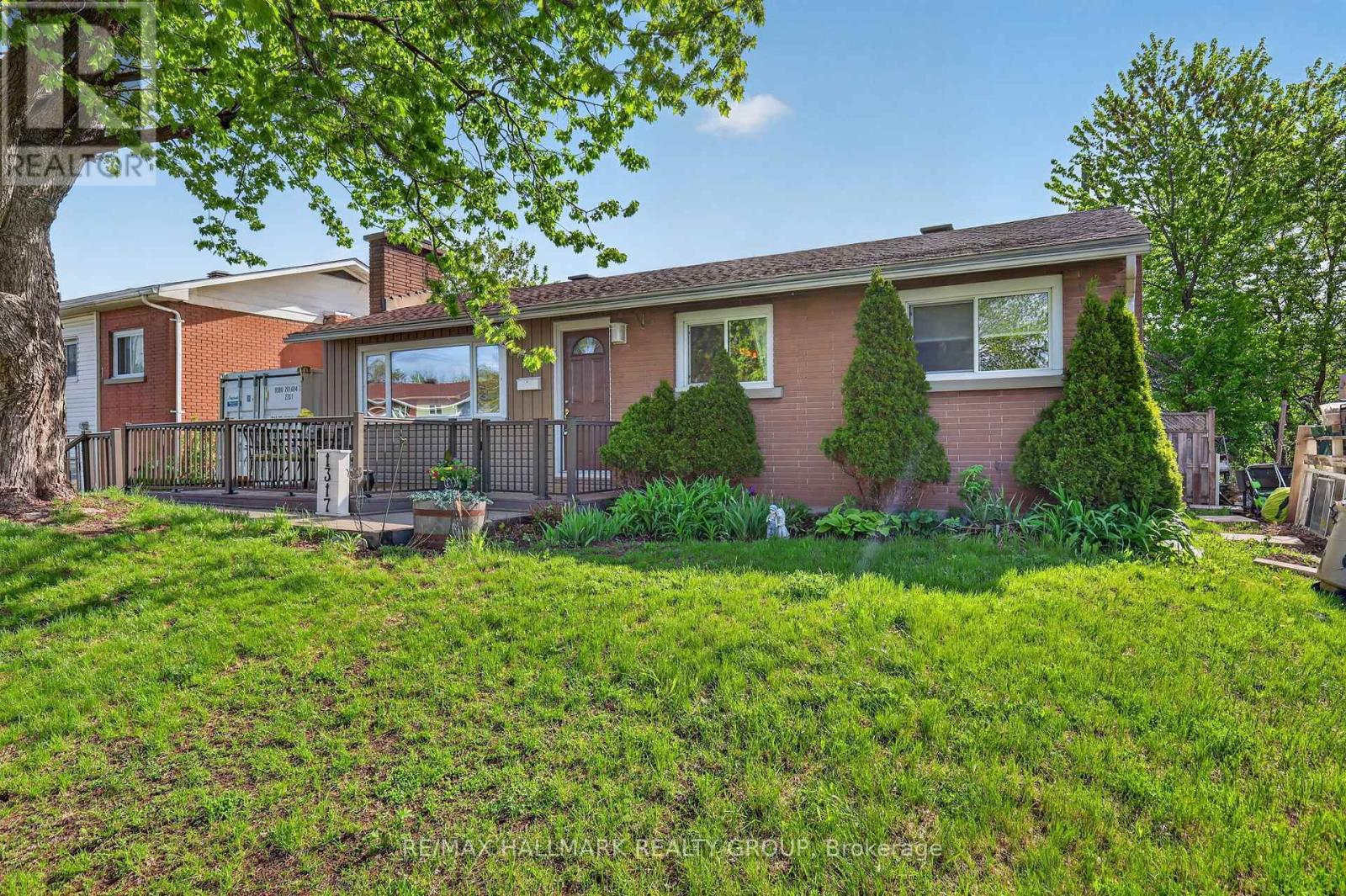 1317 AVENUE Q - 1