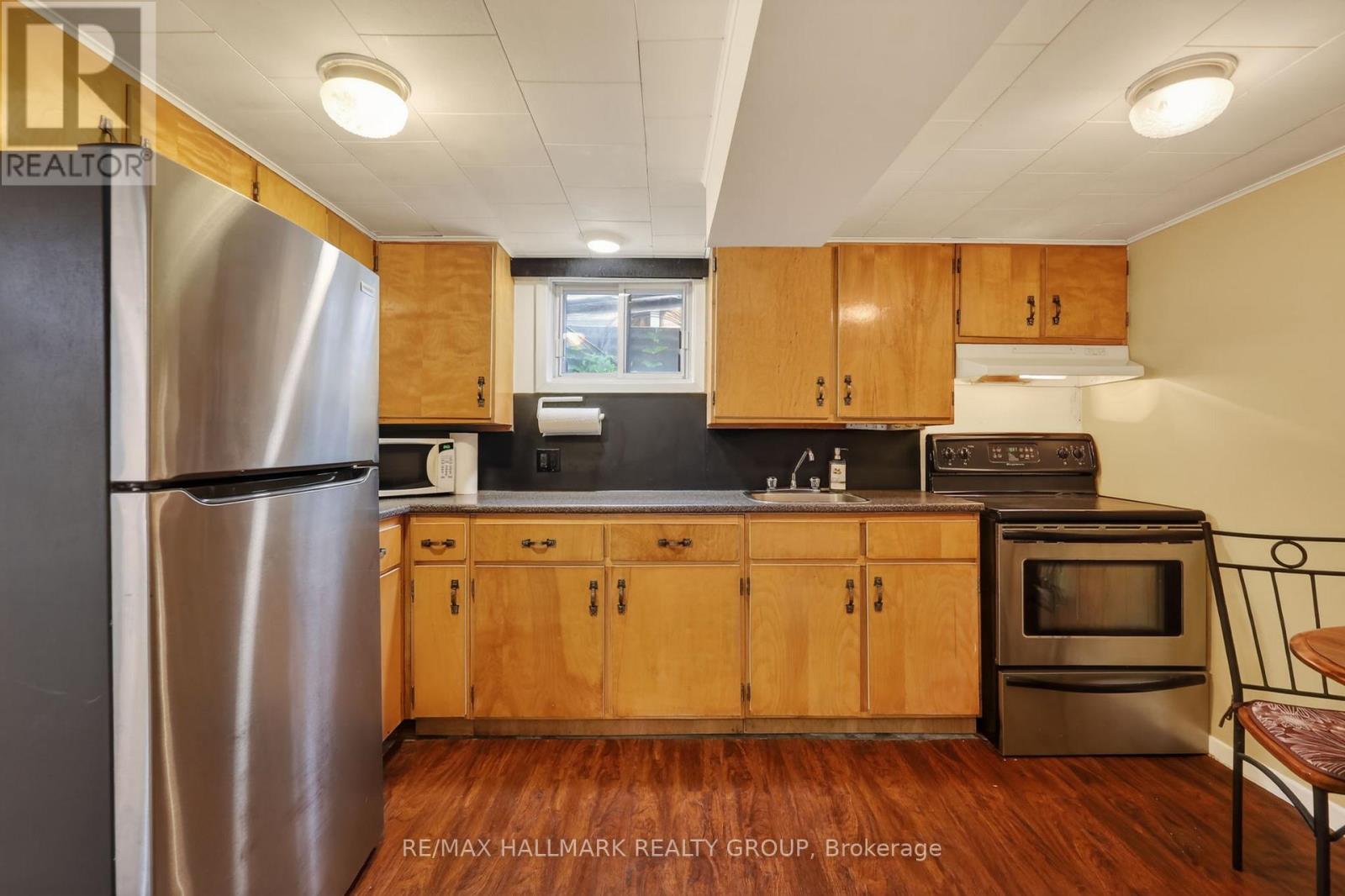 1317 AVENUE Q - 29