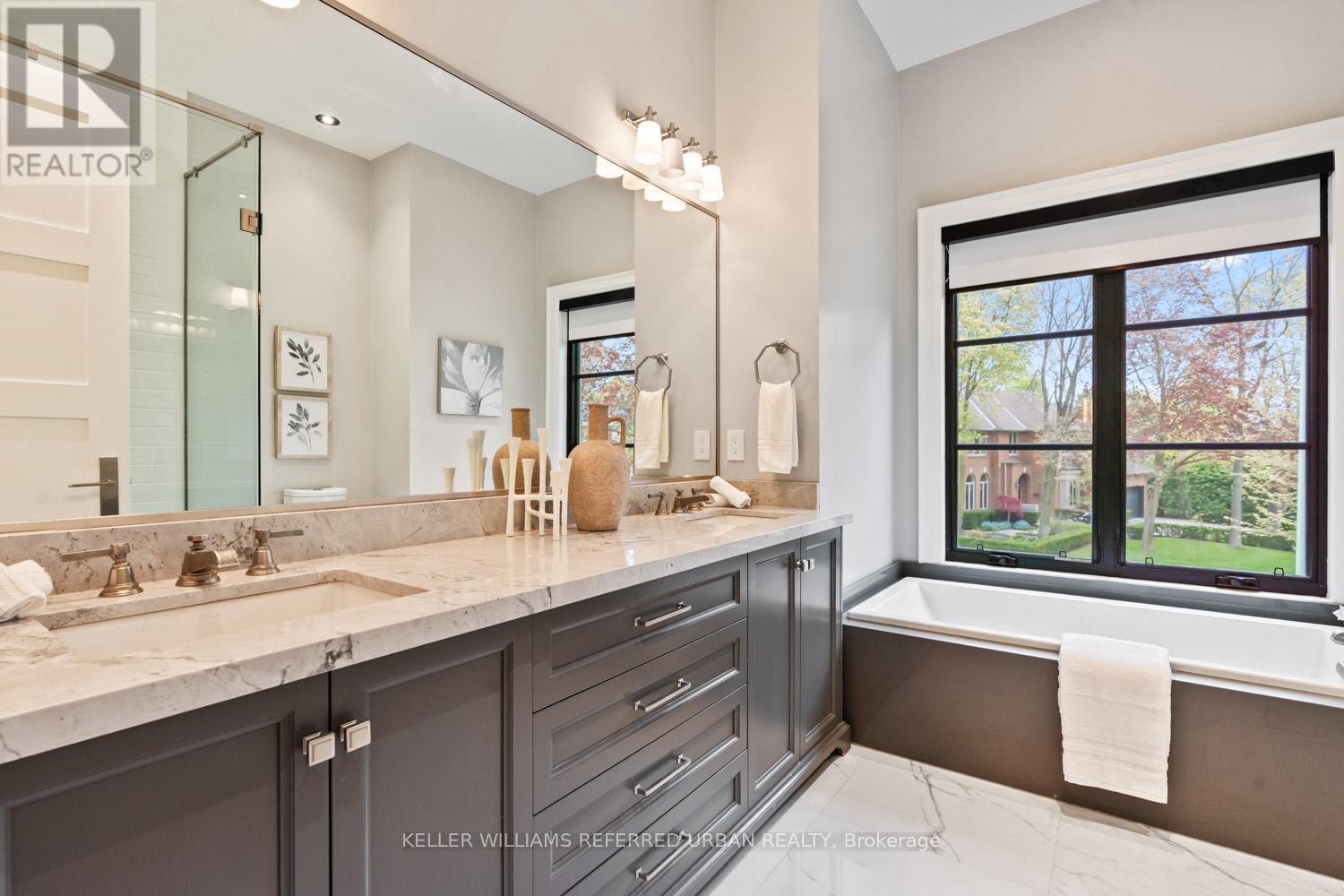 45 NORDEN CRESCENT - 30