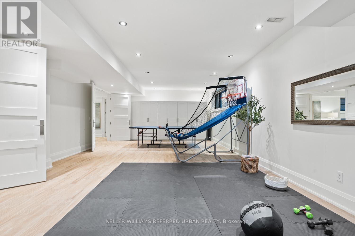 45 NORDEN CRESCENT - 39