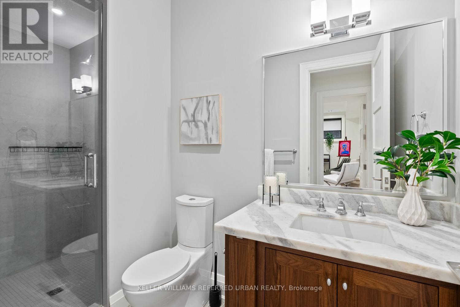 45 NORDEN CRESCENT - 44