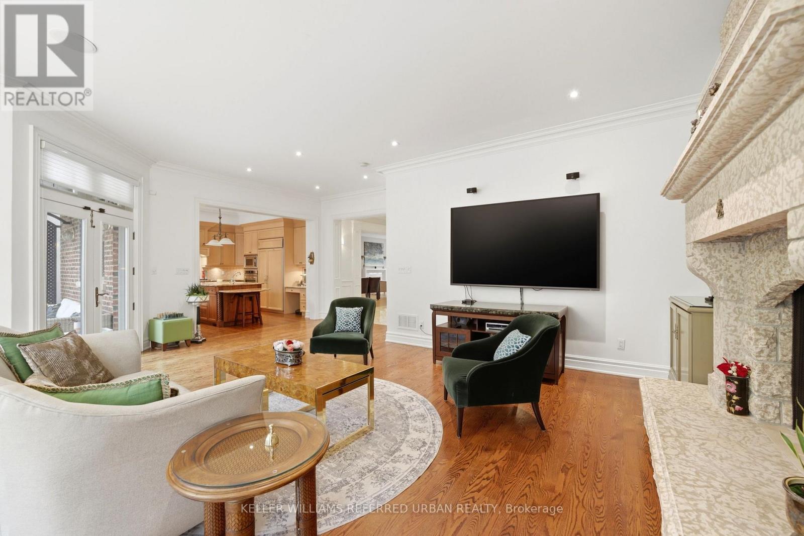 41 WENTWORTH AVENUE - 17