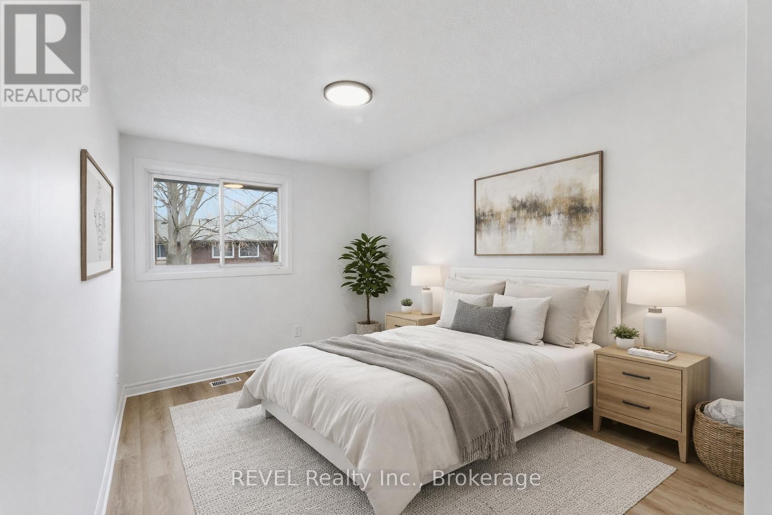 #15 151 LINWELL ROAD - 26