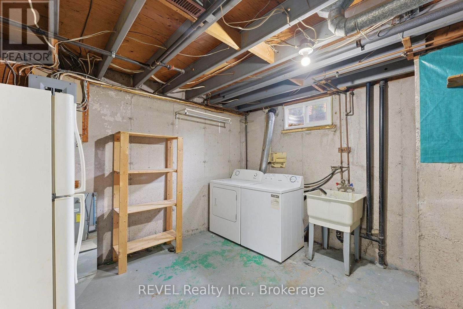 #15 151 LINWELL ROAD - 35