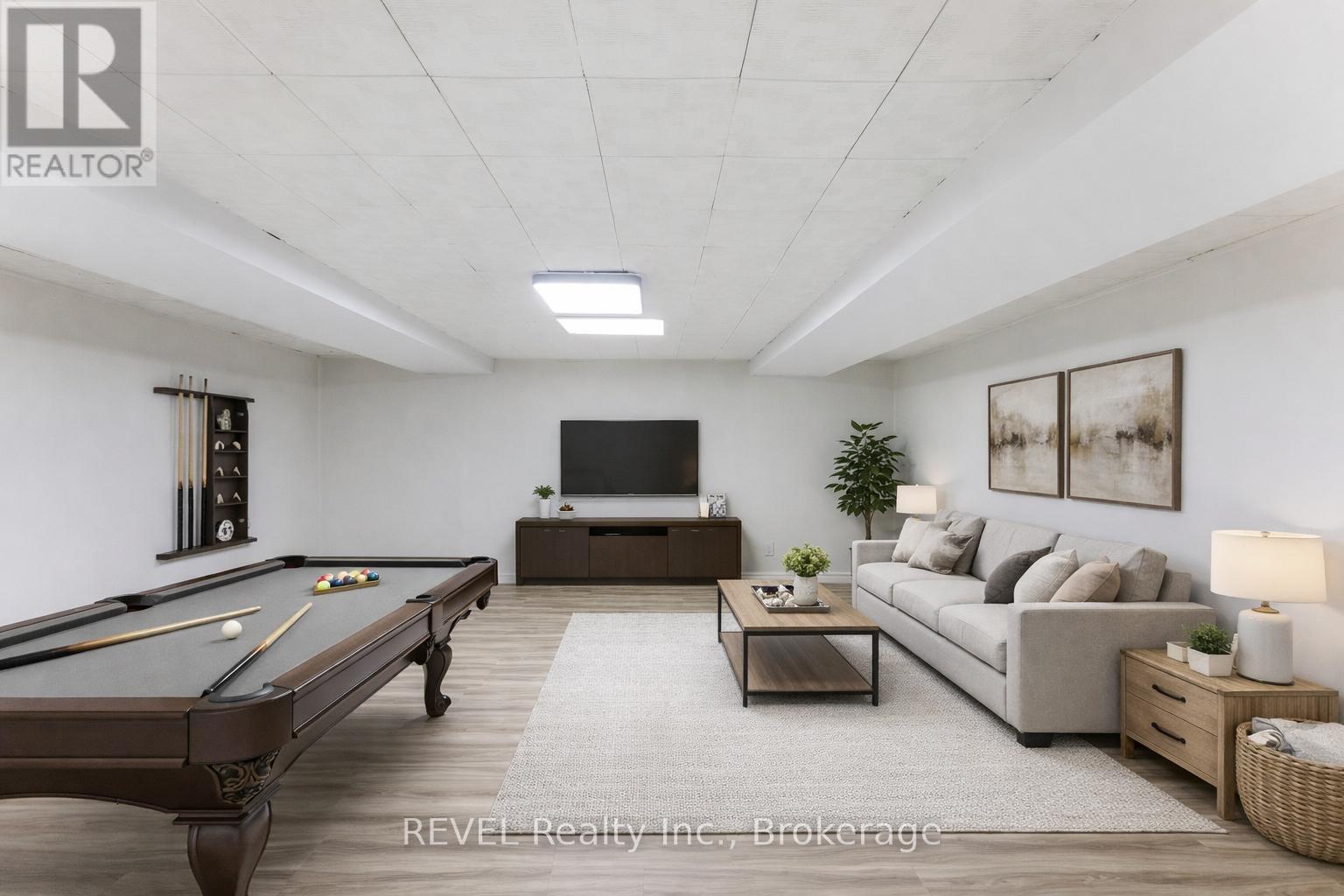 #15 151 LINWELL ROAD - 37