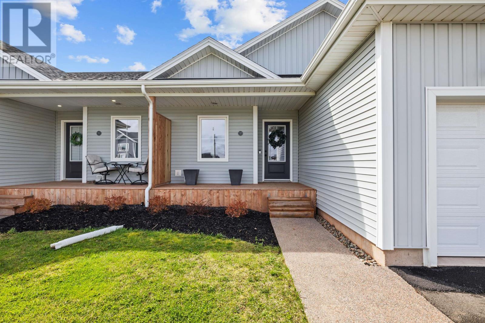 57 Essex Crescent