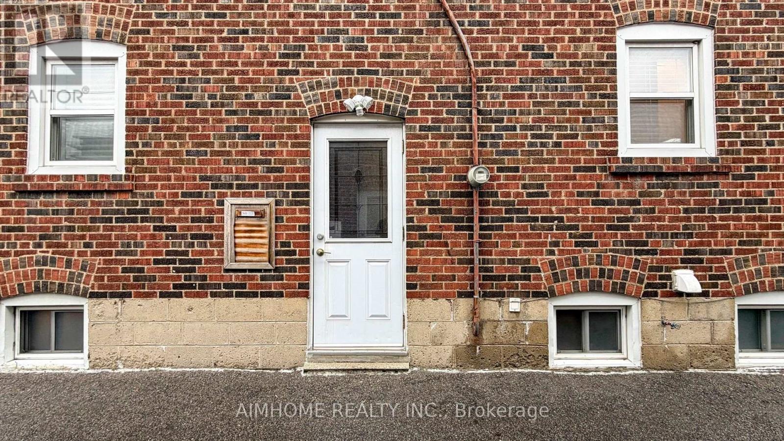 39 BRENTCLIFFE ROAD - 2