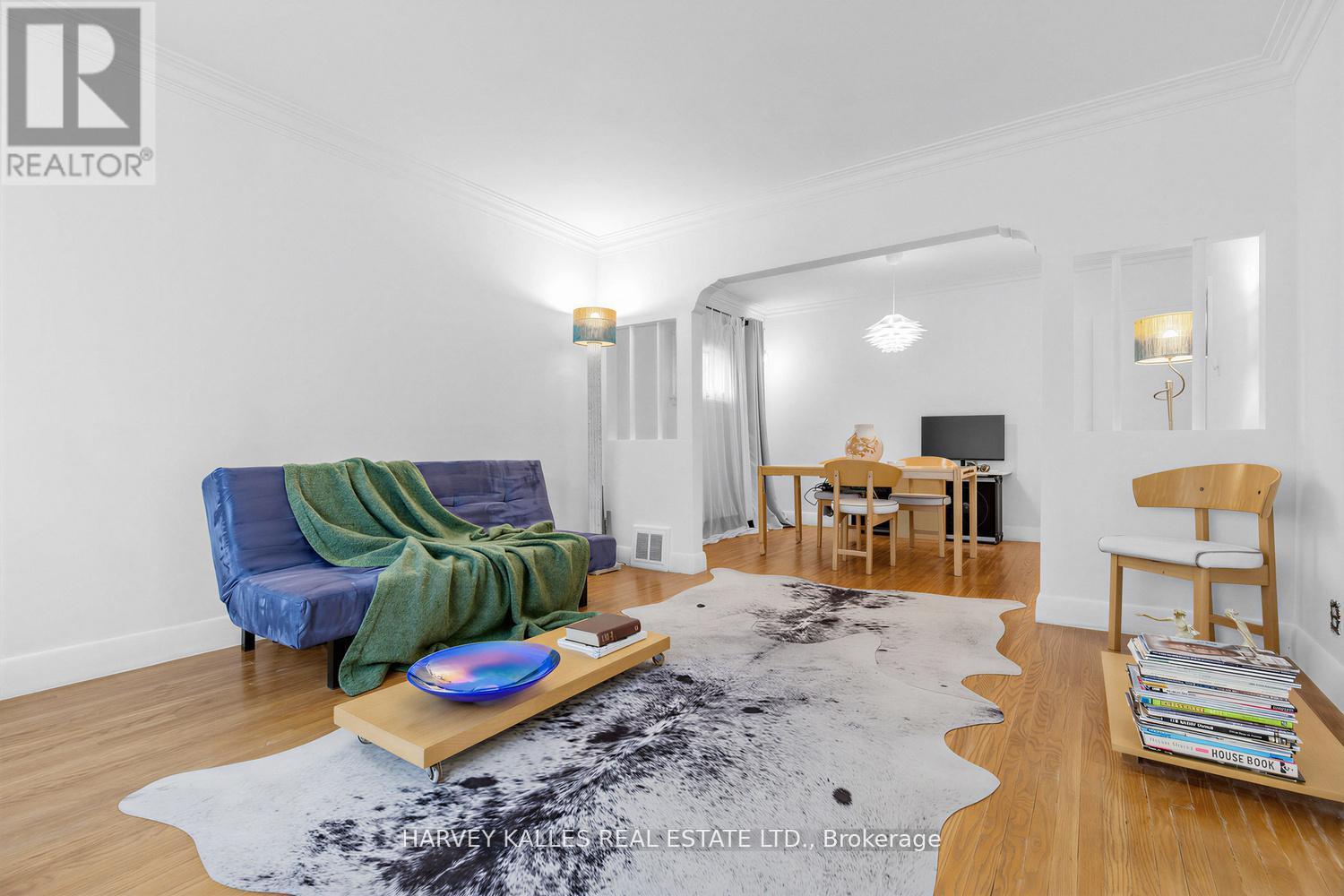 246 BURNETT AVENUE - 6