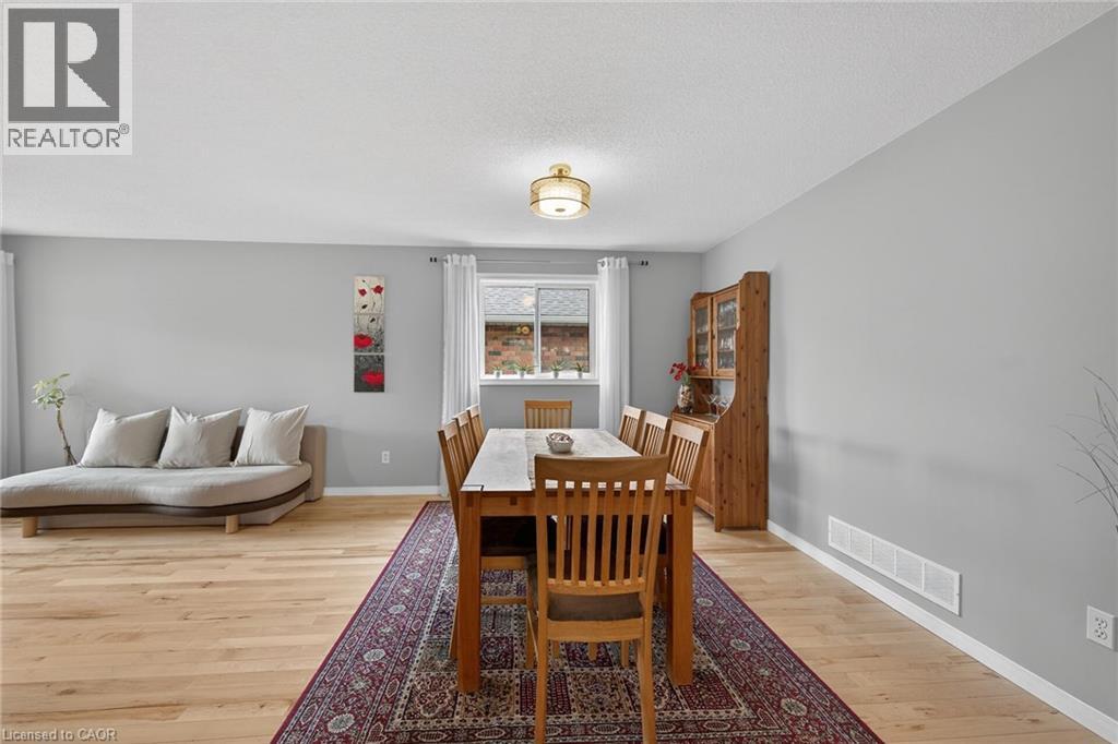 35 COVE Crescent, Stoney Creek, Ontario, L8E5A3 — Photo 43