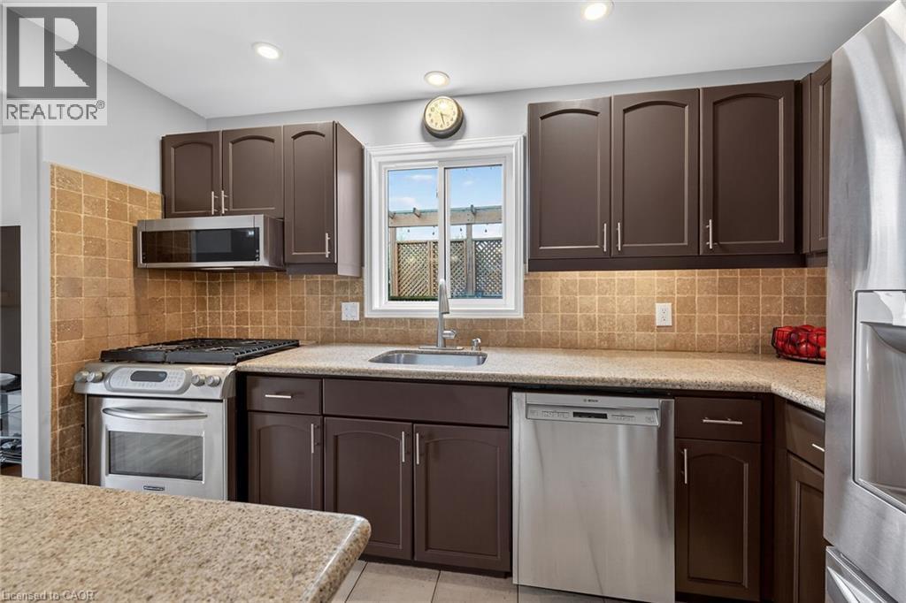 35 COVE Crescent, Stoney Creek, Ontario, L8E5A3 — Photo 26