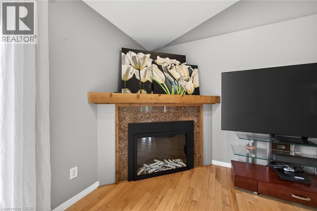 35 COVE Crescent, Stoney Creek, Ontario, L8E5A3 — Photo 48
