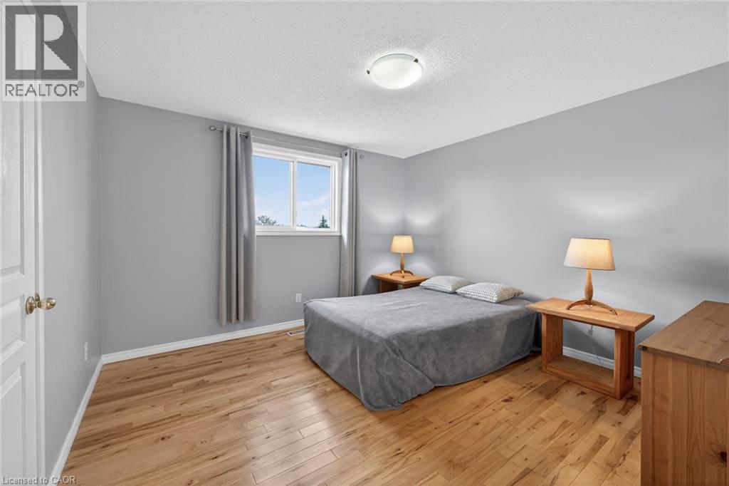 35 COVE Crescent, Stoney Creek, Ontario, L8E5A3 — Photo 18