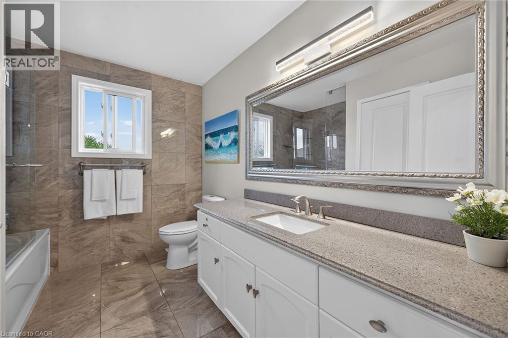 35 COVE Crescent, Stoney Creek, Ontario, L8E5A3 — Photo 46