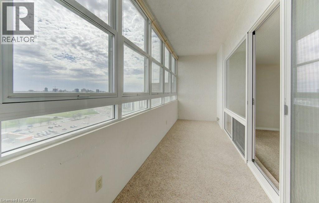 225 HARVARD Place Unit# 1711, Waterloo, Ontario, N2N1C3 — Photo 25