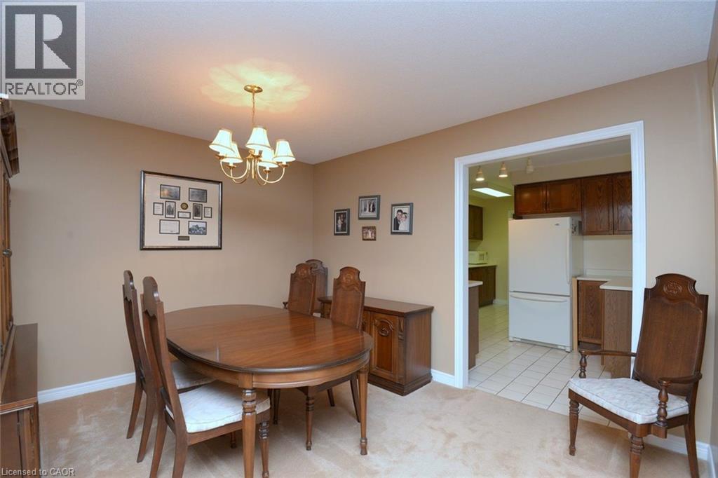 210 FIDDLERS GREEN Road Unit# 1, Ancaster, Ontario, L9G1W6 — Photo 10
