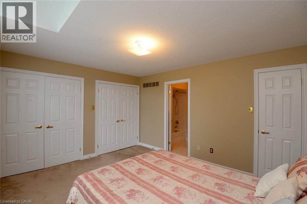 210 FIDDLERS GREEN Road Unit# 1, Ancaster, Ontario, L9G1W6 — Photo 18
