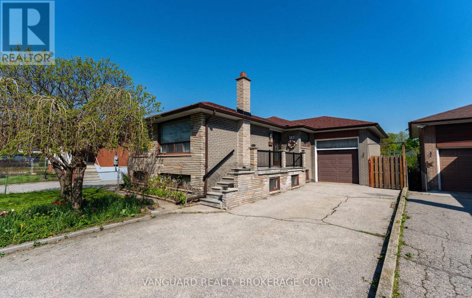 182 DIXON ROAD - 6