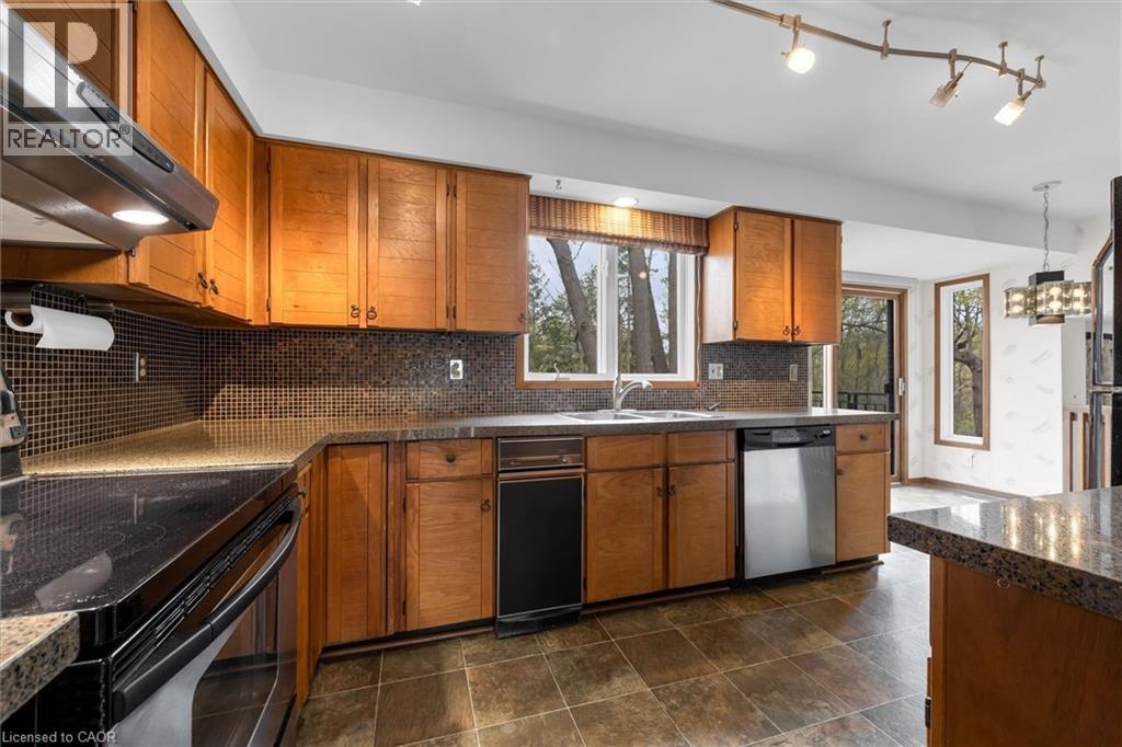 11 CRAWFORD Court - 12