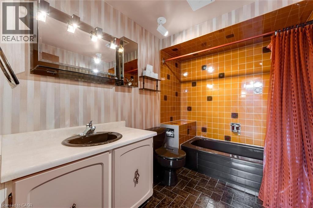 11 CRAWFORD Court - 28