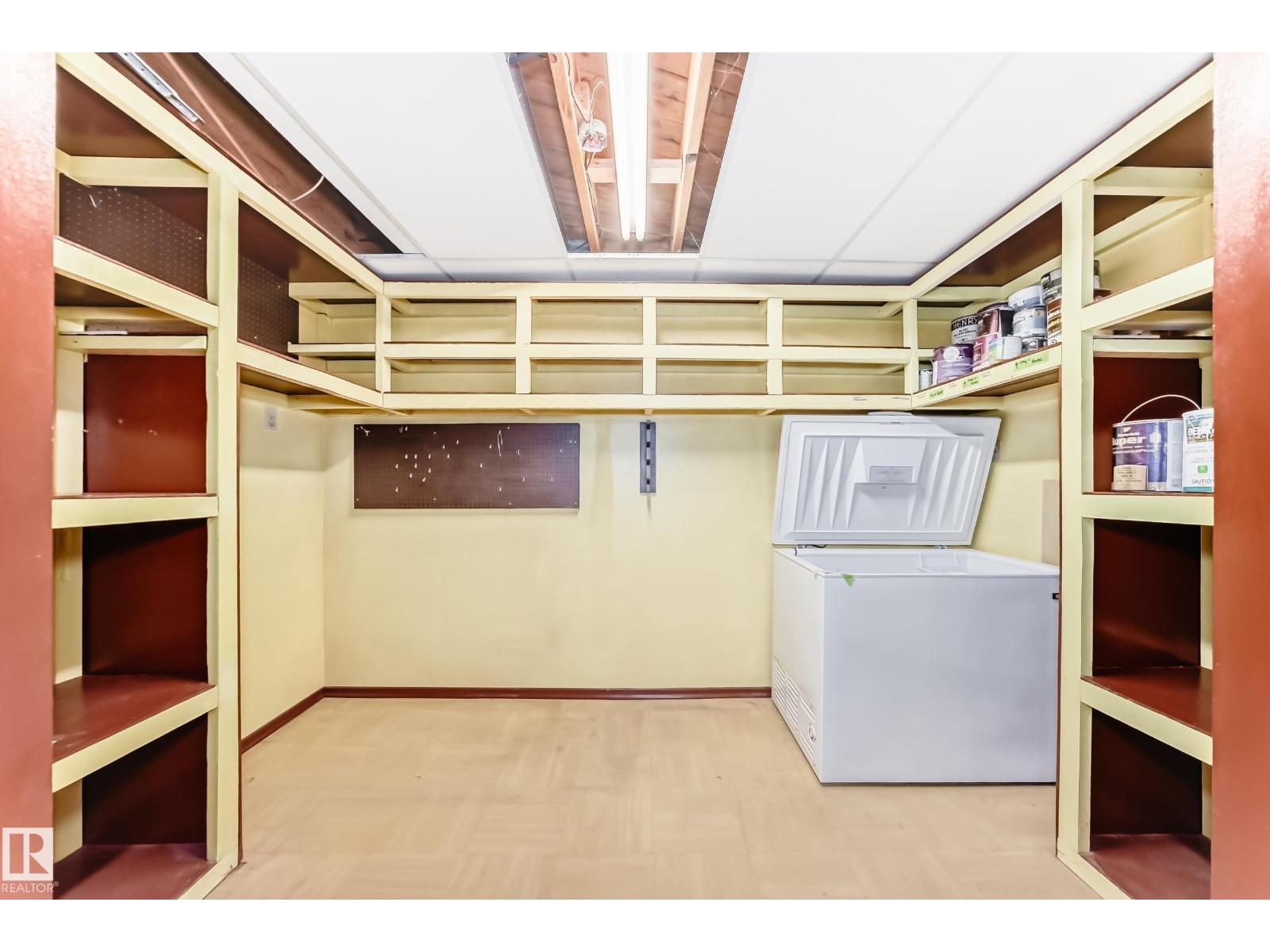 79 BROADVIEW CR - 51