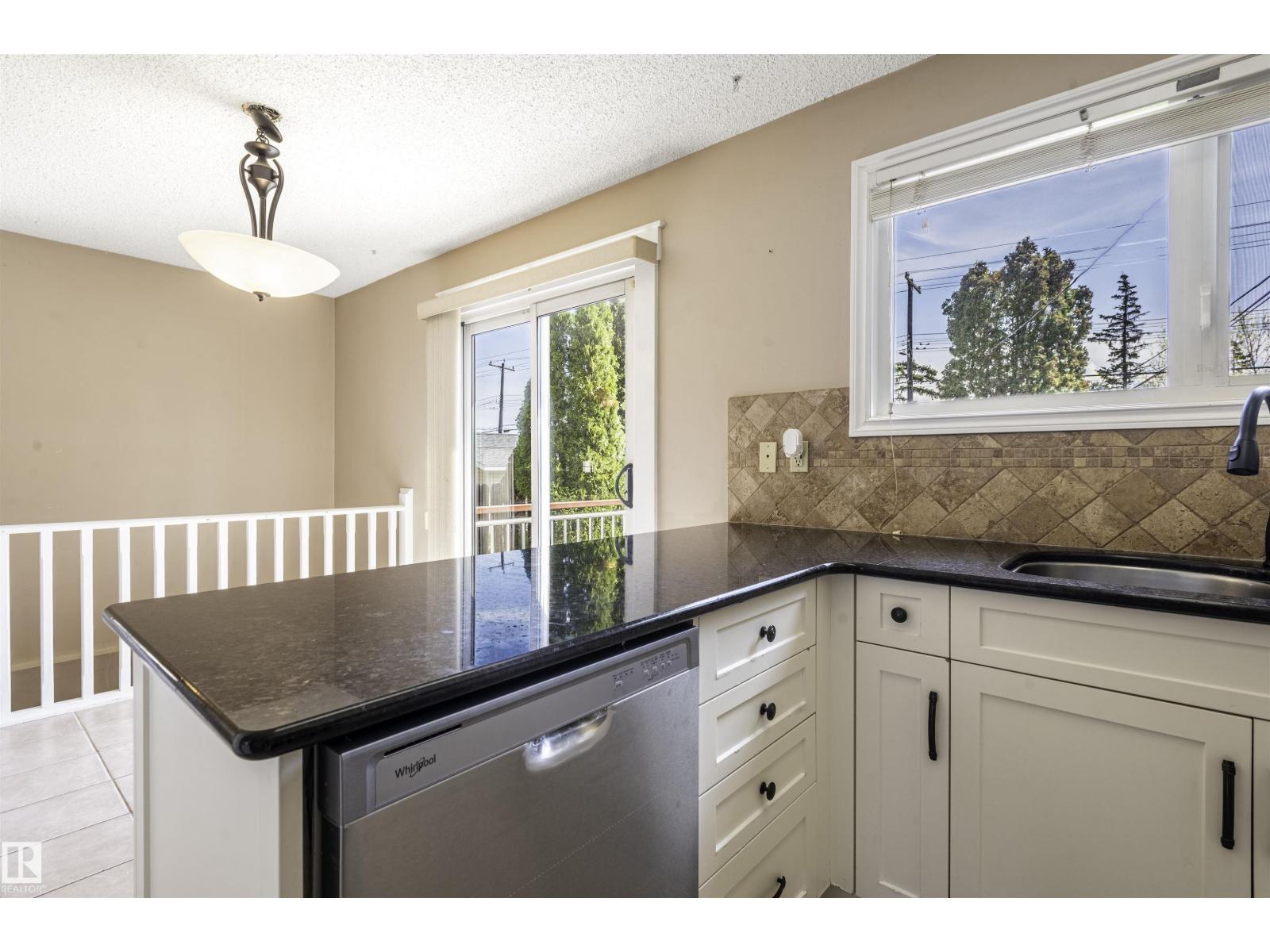 9331 52 ST NW - 16