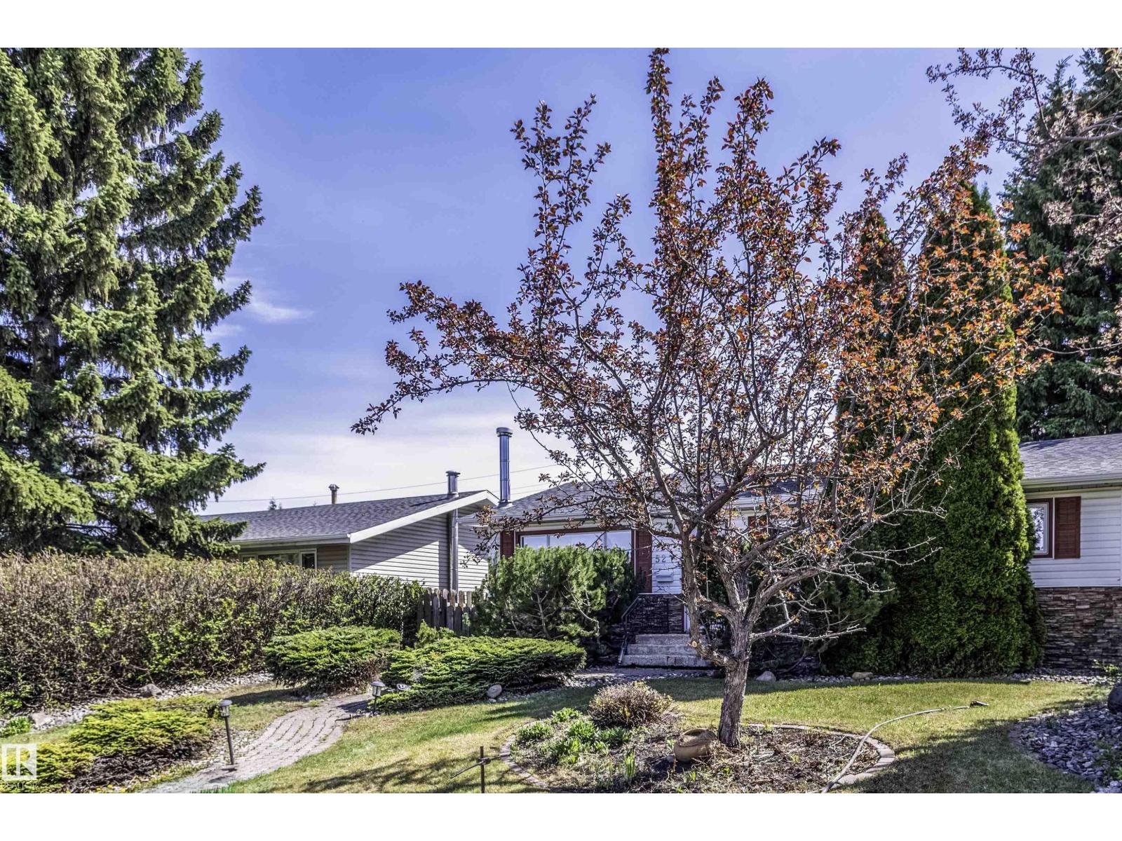 9331 52 ST NW - 4