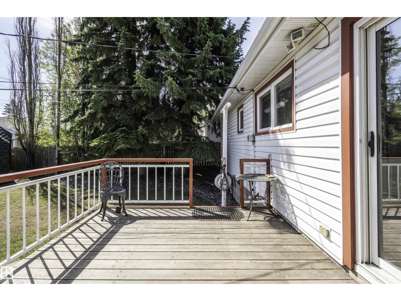 9331 52 ST NW - 43