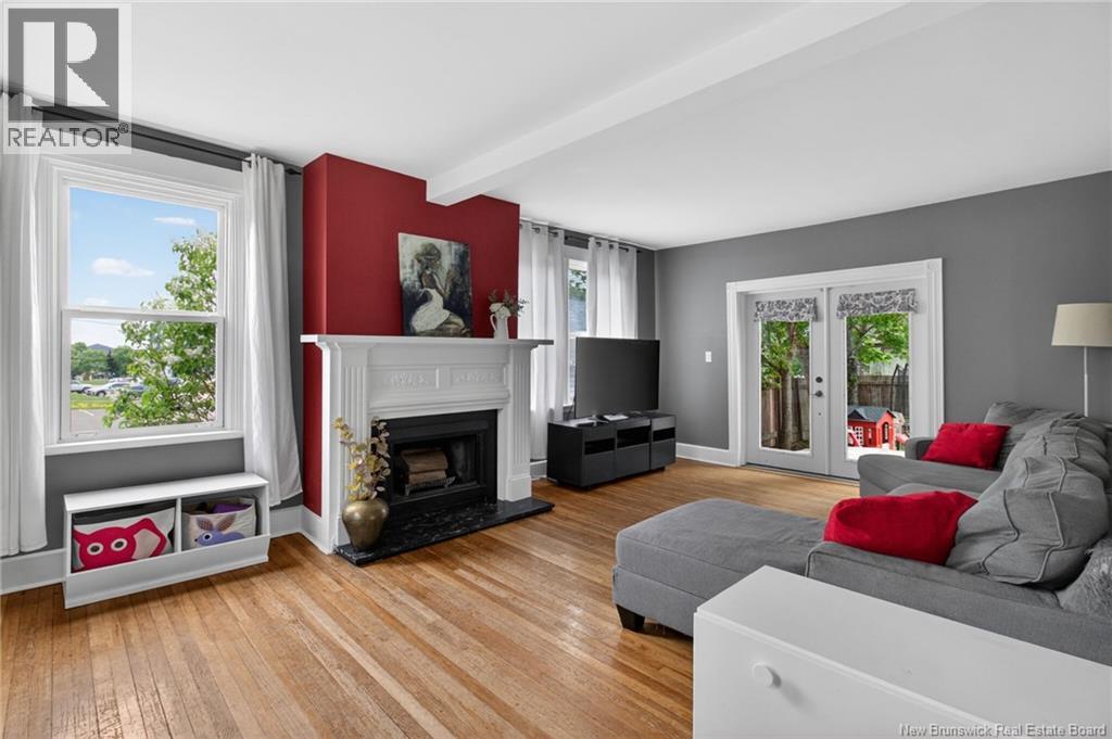 49 Pleasant Street - 17