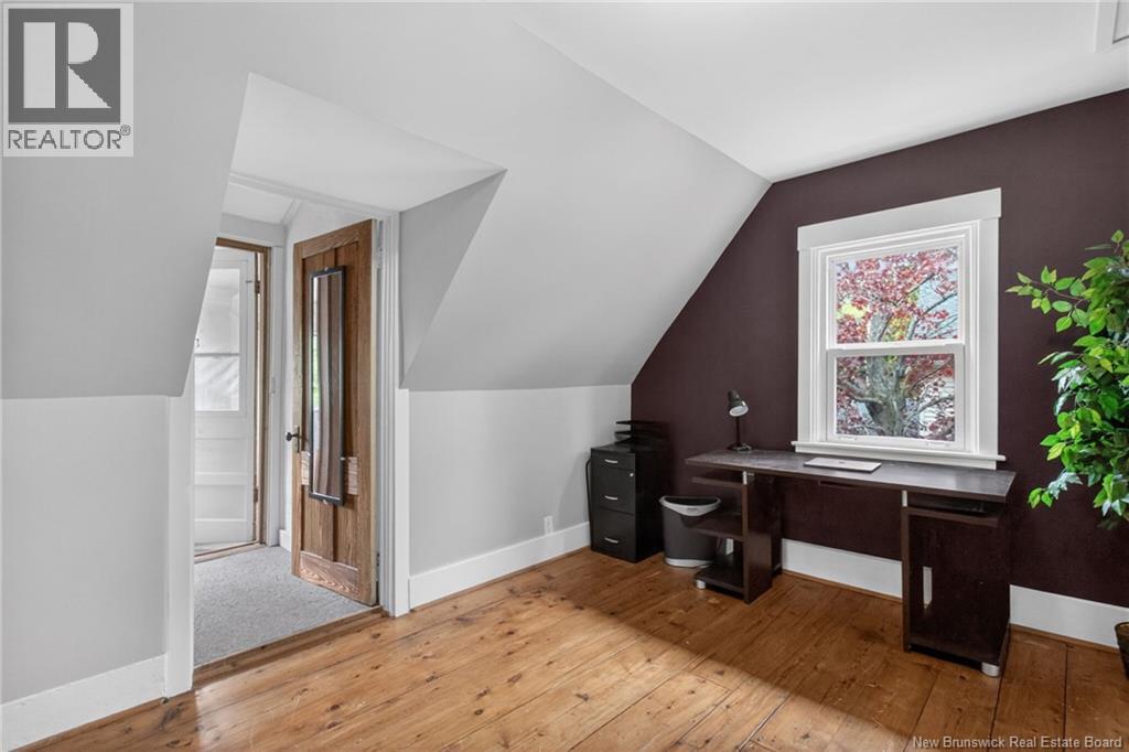 49 Pleasant Street - 34