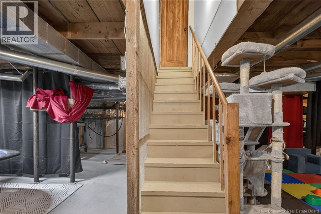 49 Pleasant Street - 39