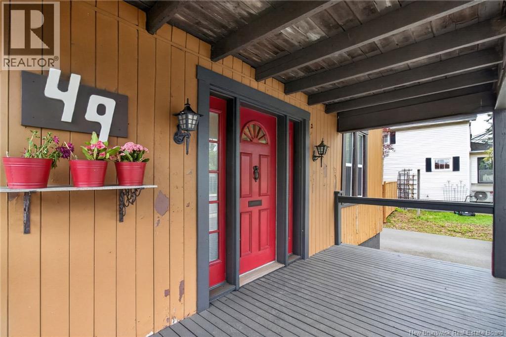 49 Pleasant Street - 46