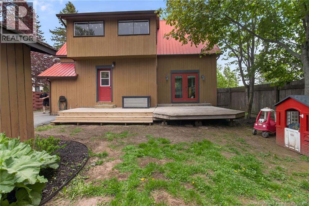 49 Pleasant Street - 47