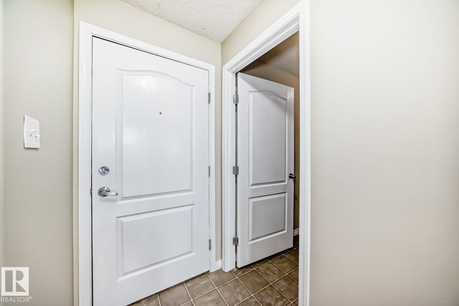 #1315 330 CLAREVIEW STATION DR NW - Image 3