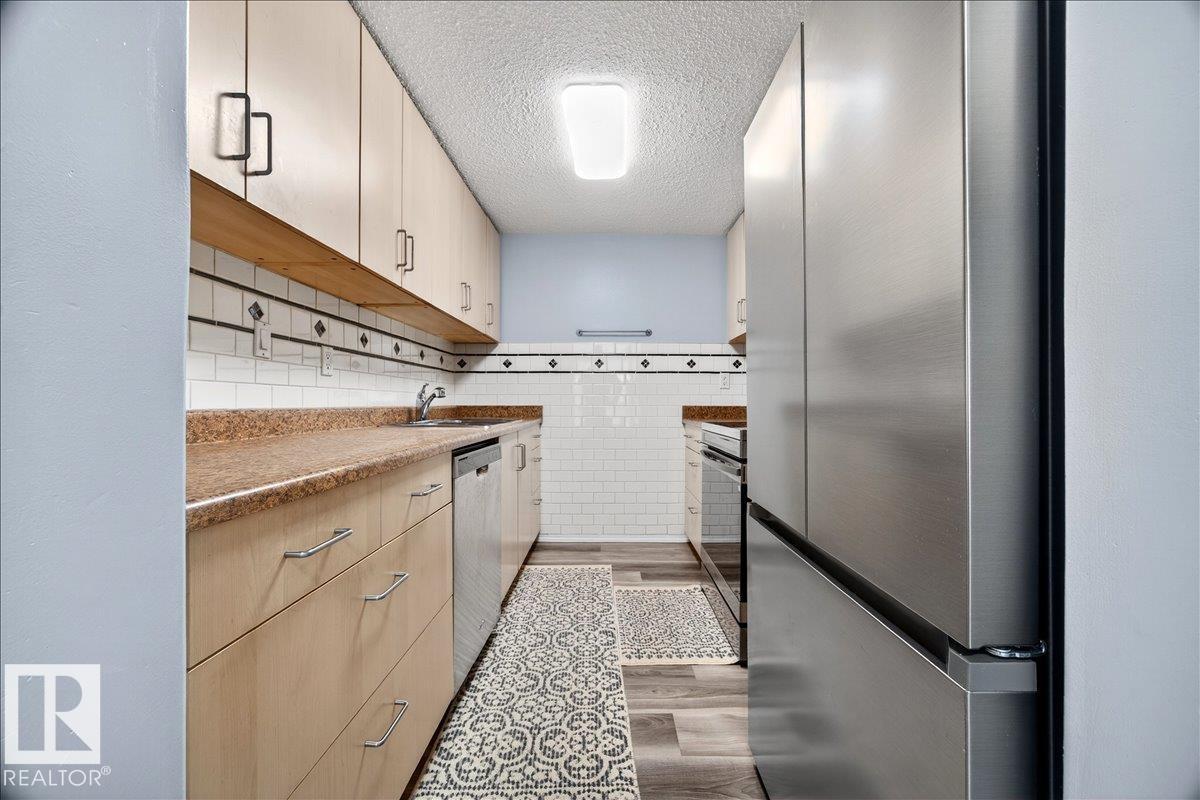 6528 184 ST NW - 13
